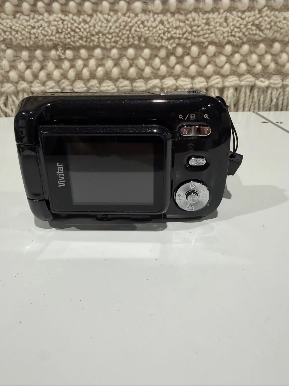 Vivitar VivCam 7028 Compact Black Digital Camera - Not Tested